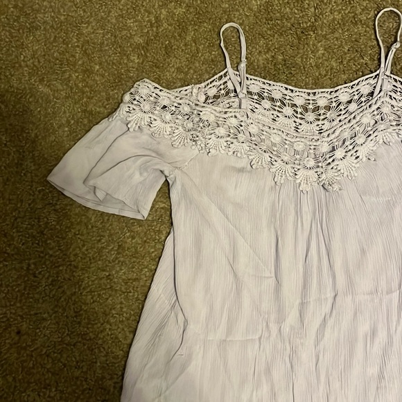 Jolt Pale Purple Cold Shoulder Blouse Size Medium - Picture 3 of 8